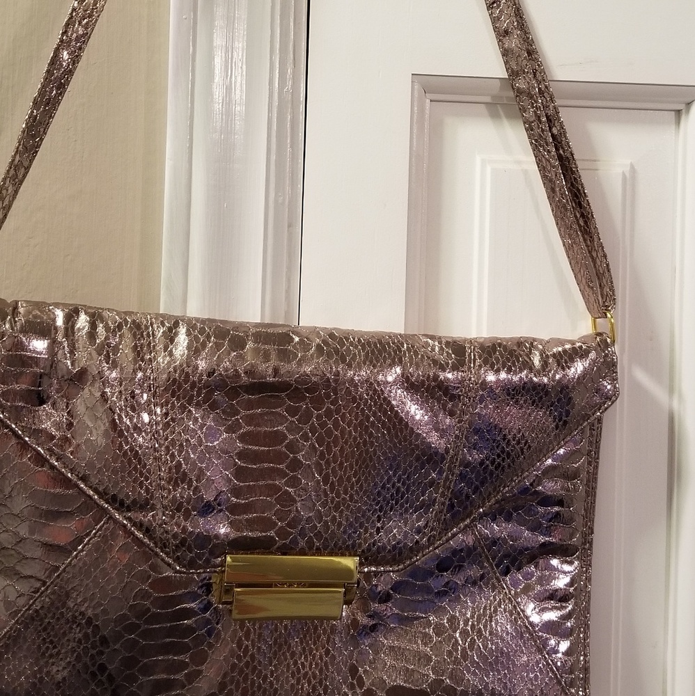 Shiny Purse